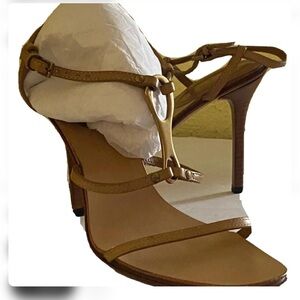 Women’s Gucci strappy gold horsebit heels size 9.5 b